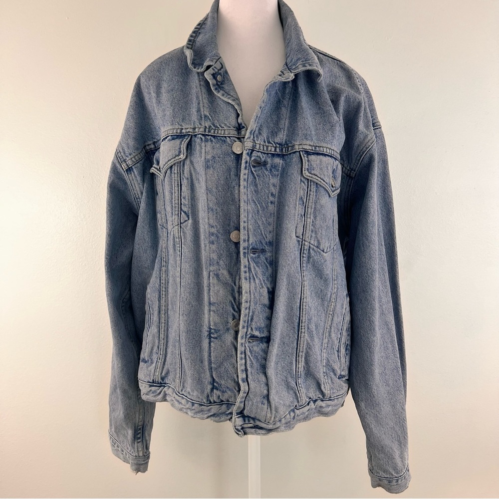 vintage 90s Gap light wash jean jacket